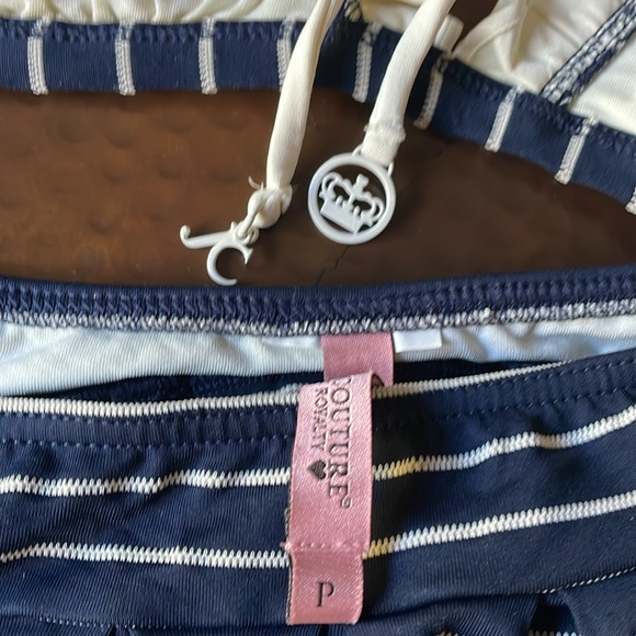 Juicy Couture Beach Royalty 3 pieces set - Picture 5 of 6